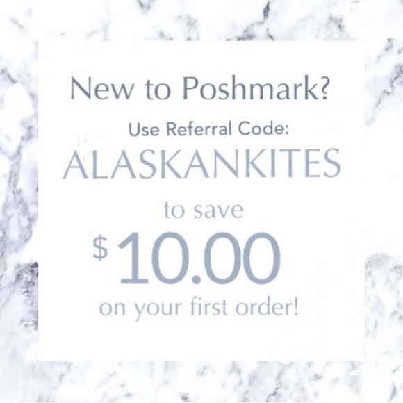 NWT Eisctnd | Black Cropped Puffer Vest | S - Picture 11 of 11